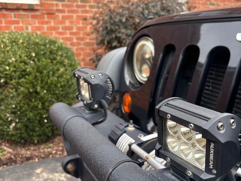 Used 2013 Jeep Wrangler Unlimited Sport AWD/4WD image 16