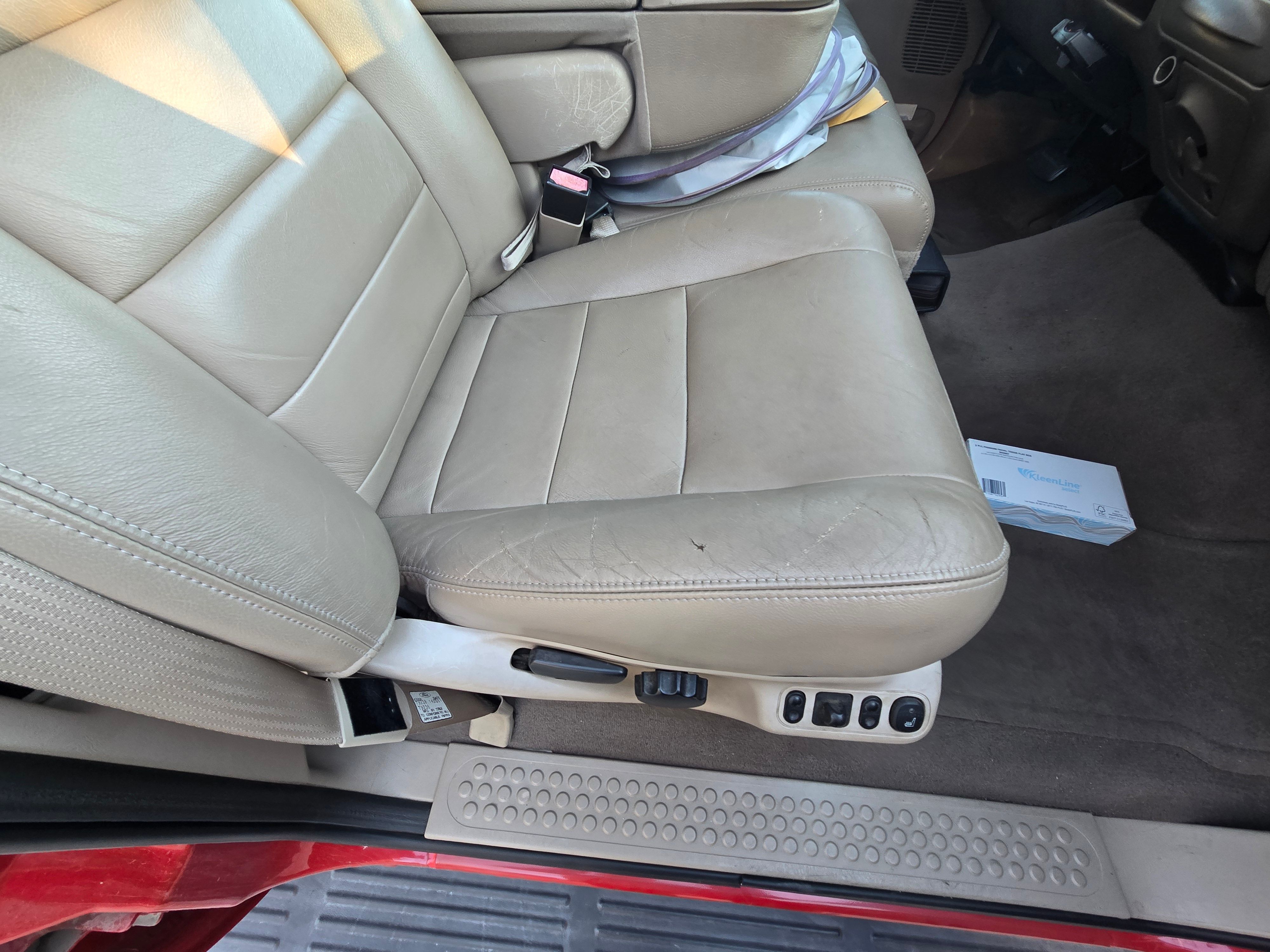 Used 2003 Ford F350 Lariat RWD image 23