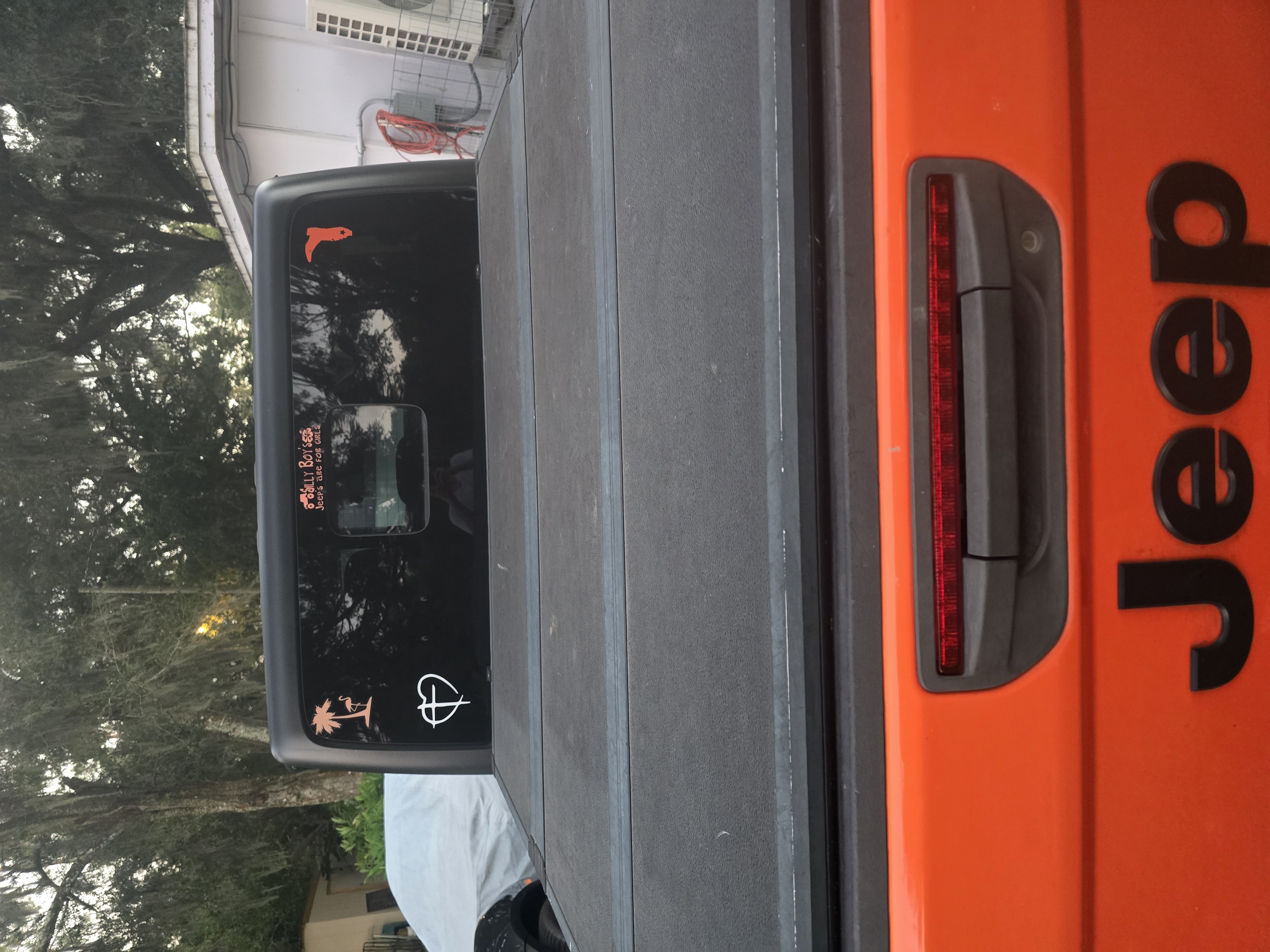 Used 2020 Jeep Gladiator Sport w/ Quick Order Package 24S AWD/4WD image 12