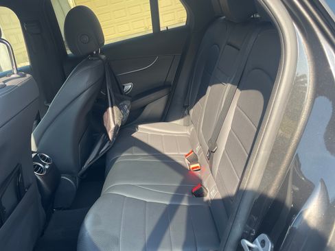 Used 2022 Mercedes-Benz GLC 300 image 14