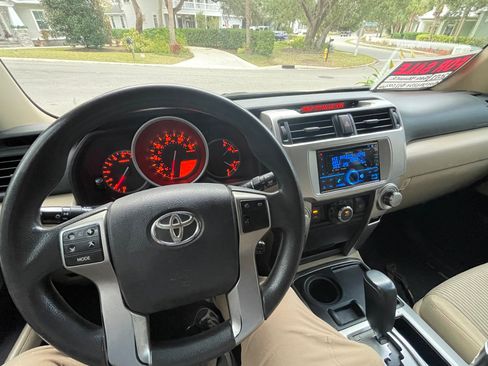 Used 2011 Toyota 4Runner SR5 image 17