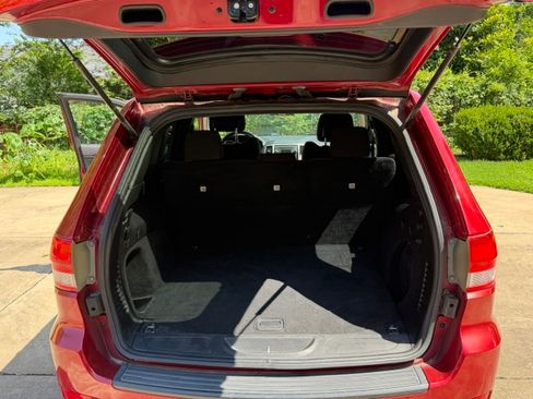Used 2011 Jeep Grand Cherokee Laredo RWD image 15