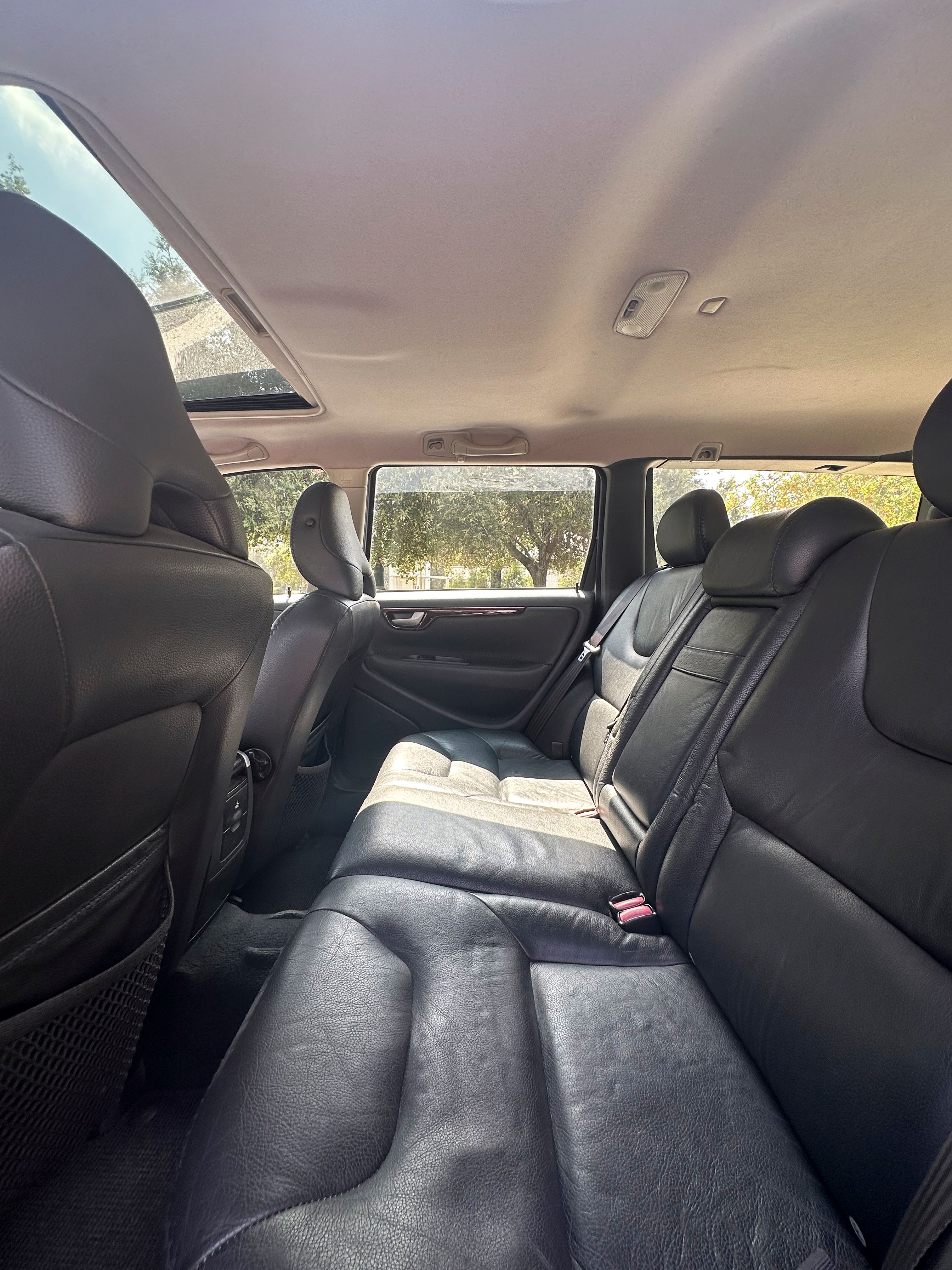 Used 2005 Volvo XC70 AWD/4WD image 17