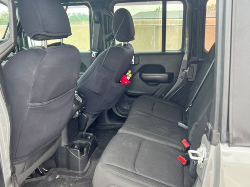 Used 2022 Jeep Wrangler Unlimited Sport AWD/4WD image 15