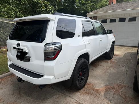 Used 2024 Toyota 4Runner SR5 Premium w/ TRD Black Wheel Package (TMS) AWD/4WD image 9