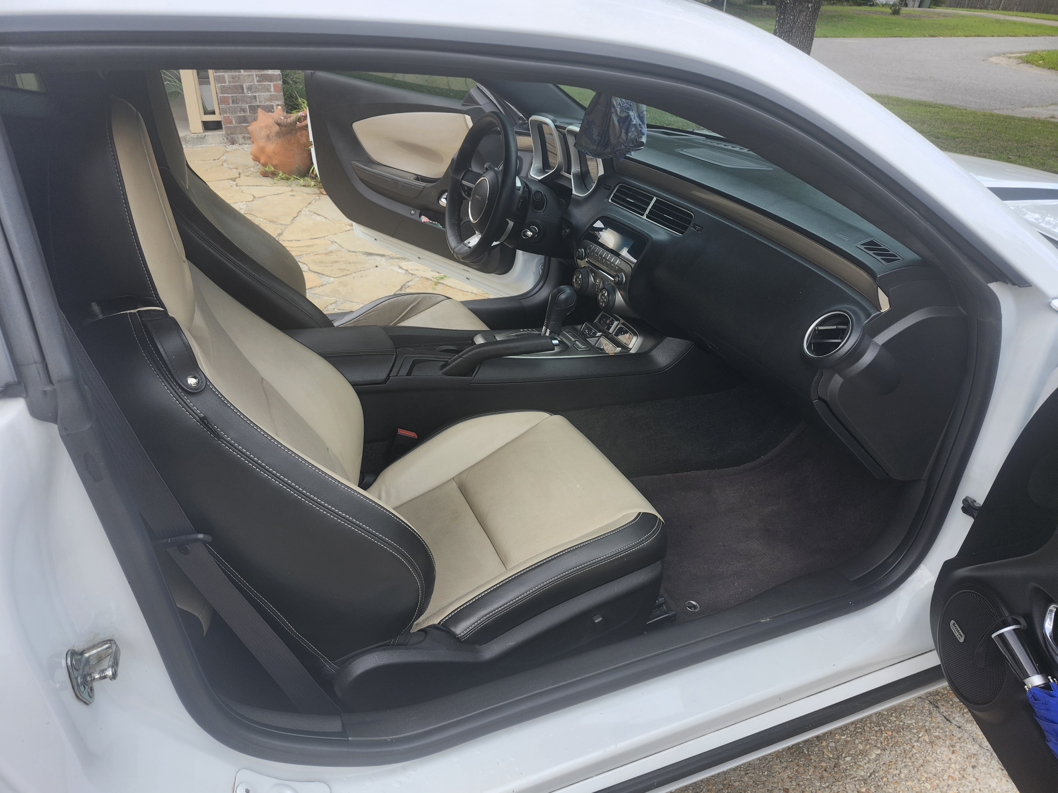 Used 2011 Chevrolet Camaro LT w/ RS Package RWD image 11