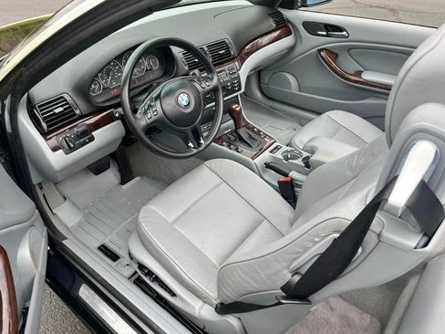 Used 2004 BMW 330Ci Convertible image 11