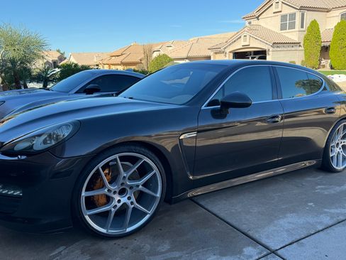 Used 2010 Porsche Panamera S image 4