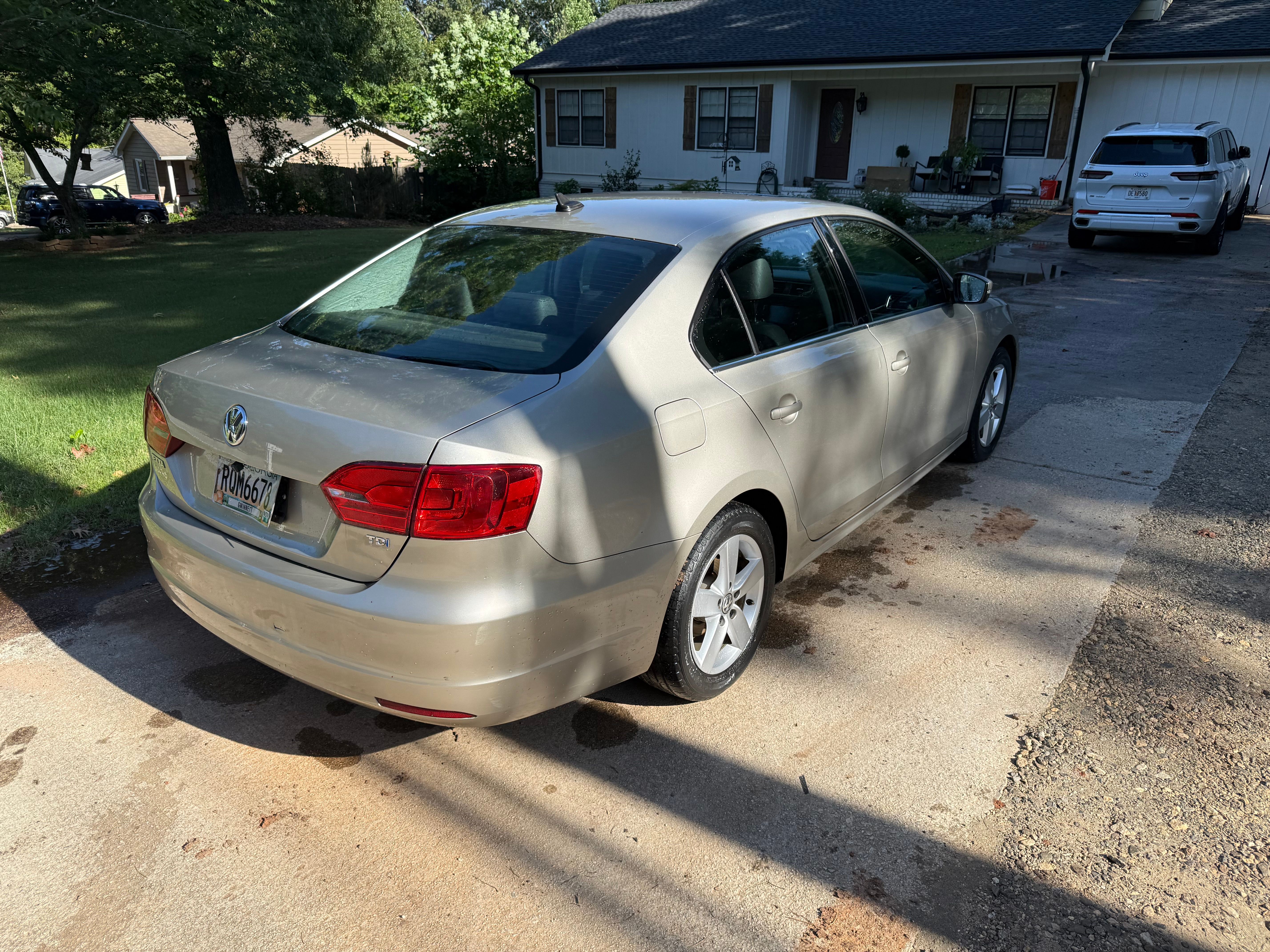 Used 2013 Volkswagen Jetta TDI FWD image 16