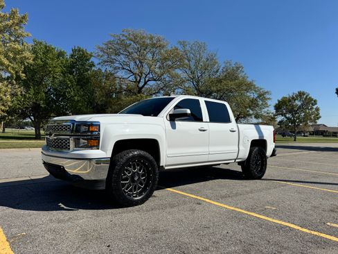 Used 2015 Chevrolet Silverado 1500 LT w/ Trailering Package image 2