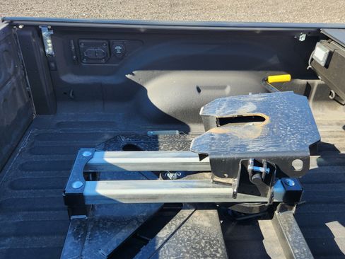 Used 2024 RAM 2500 Laramie w/ Bed Utility Group image 18