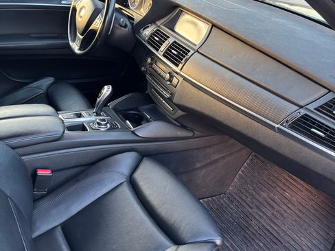 Used 2013 BMW X5 M image 10
