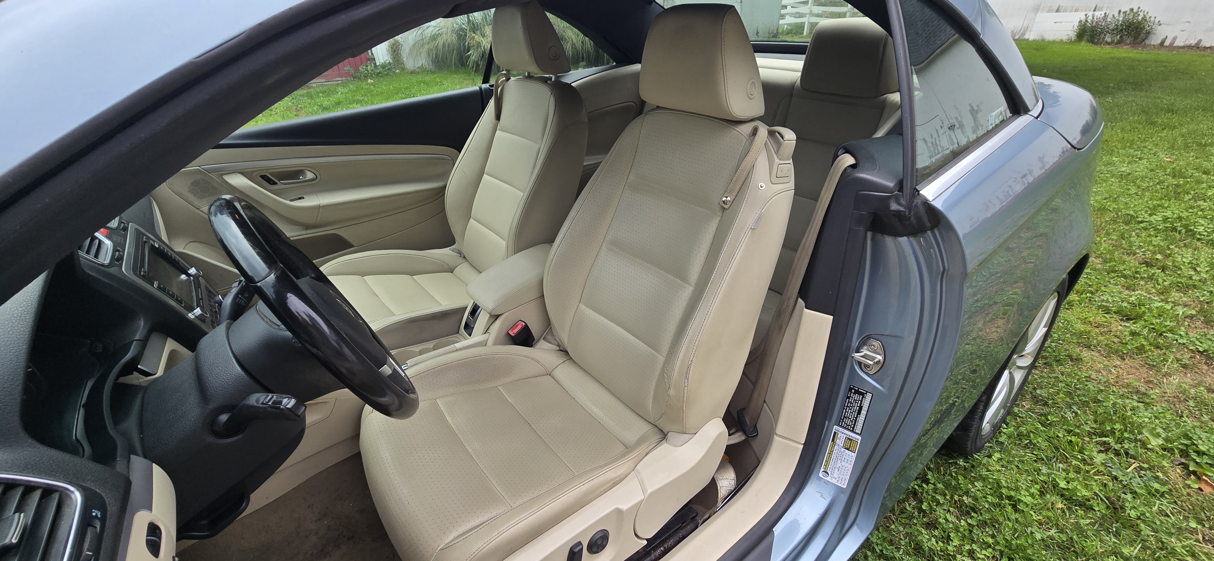Used 2012 Volkswagen Eos Komfort FWD image 11