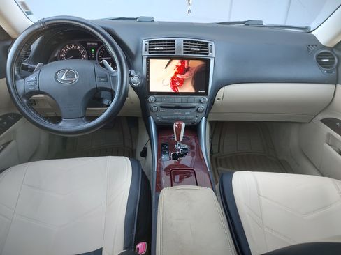 Used 2006 Lexus IS 350 image 11