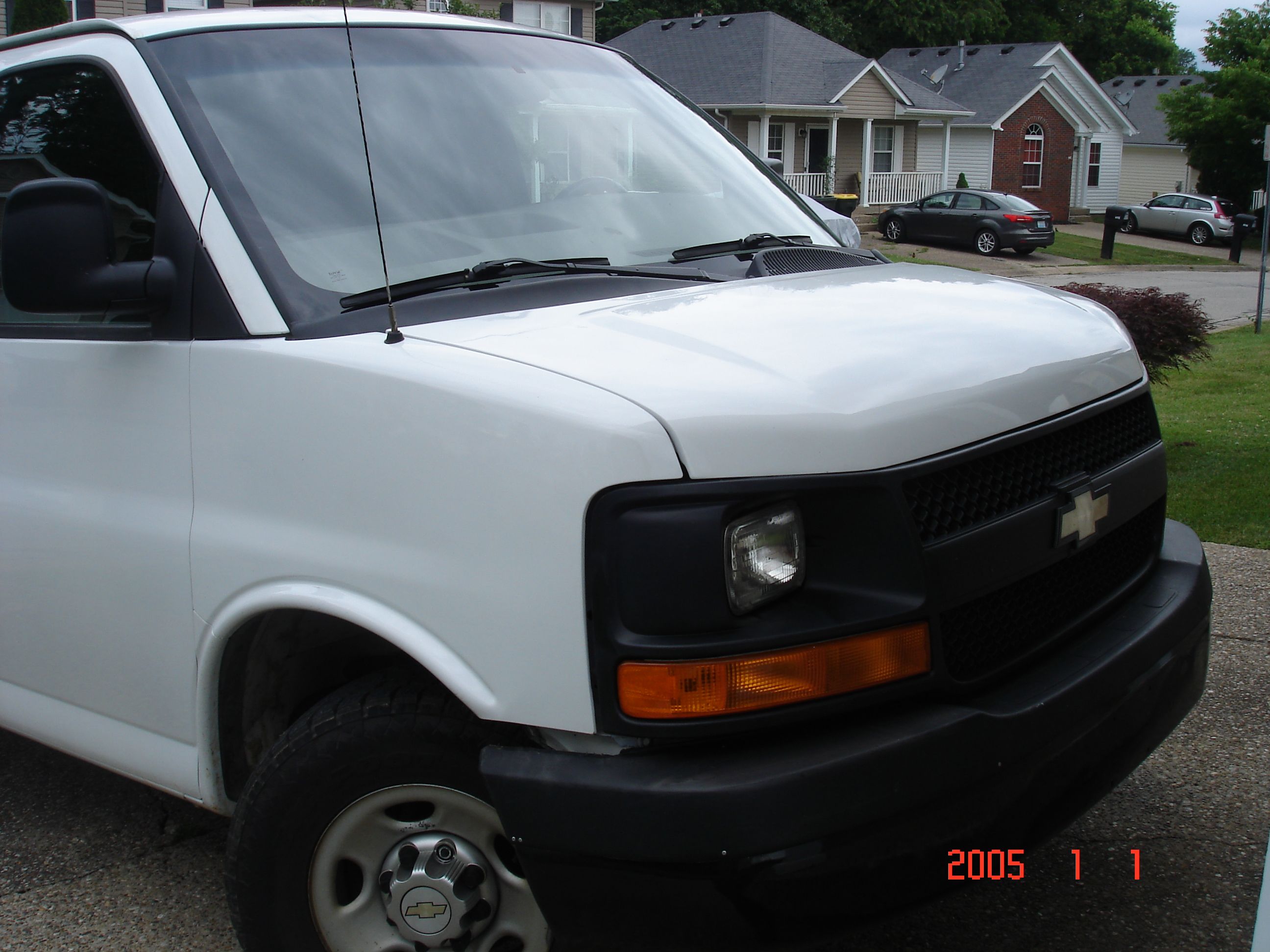 Used 2013 Chevrolet Express 2500 RWD image 11