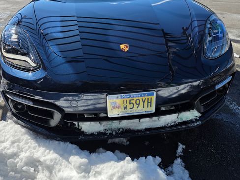 Used 2022 Porsche Panamera 4 w/ Premium Package image 1