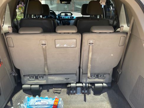 Used 2011 Honda Odyssey EX-L image 9