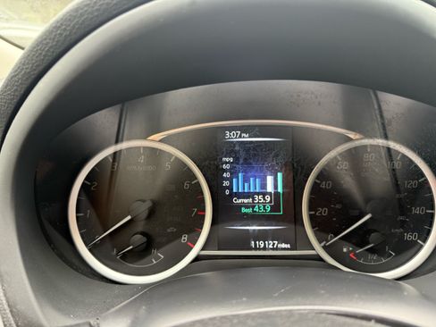 Used 2018 Nissan Sentra SV image 11