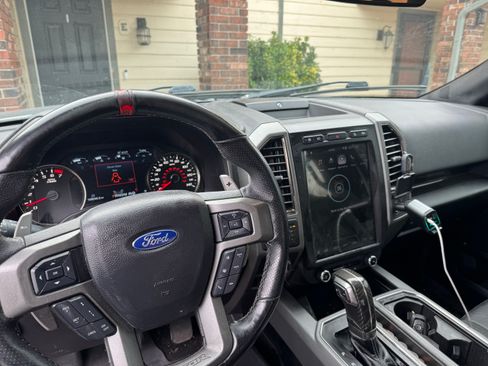 Used 2019 Ford F150 Raptor w/ Equipment Group 802A Luxury image 4