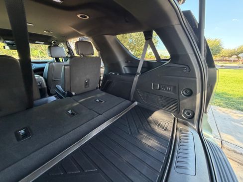 Used 2023 Chevrolet Tahoe LT w/ Luxury Package RWD image 29