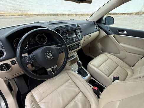Used 2012 Volkswagen Tiguan SEL image 4