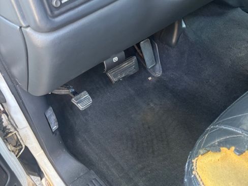 Used 2001 Chevrolet Silverado 1500 LS w/ Off-Road Chassis Pkg image 29