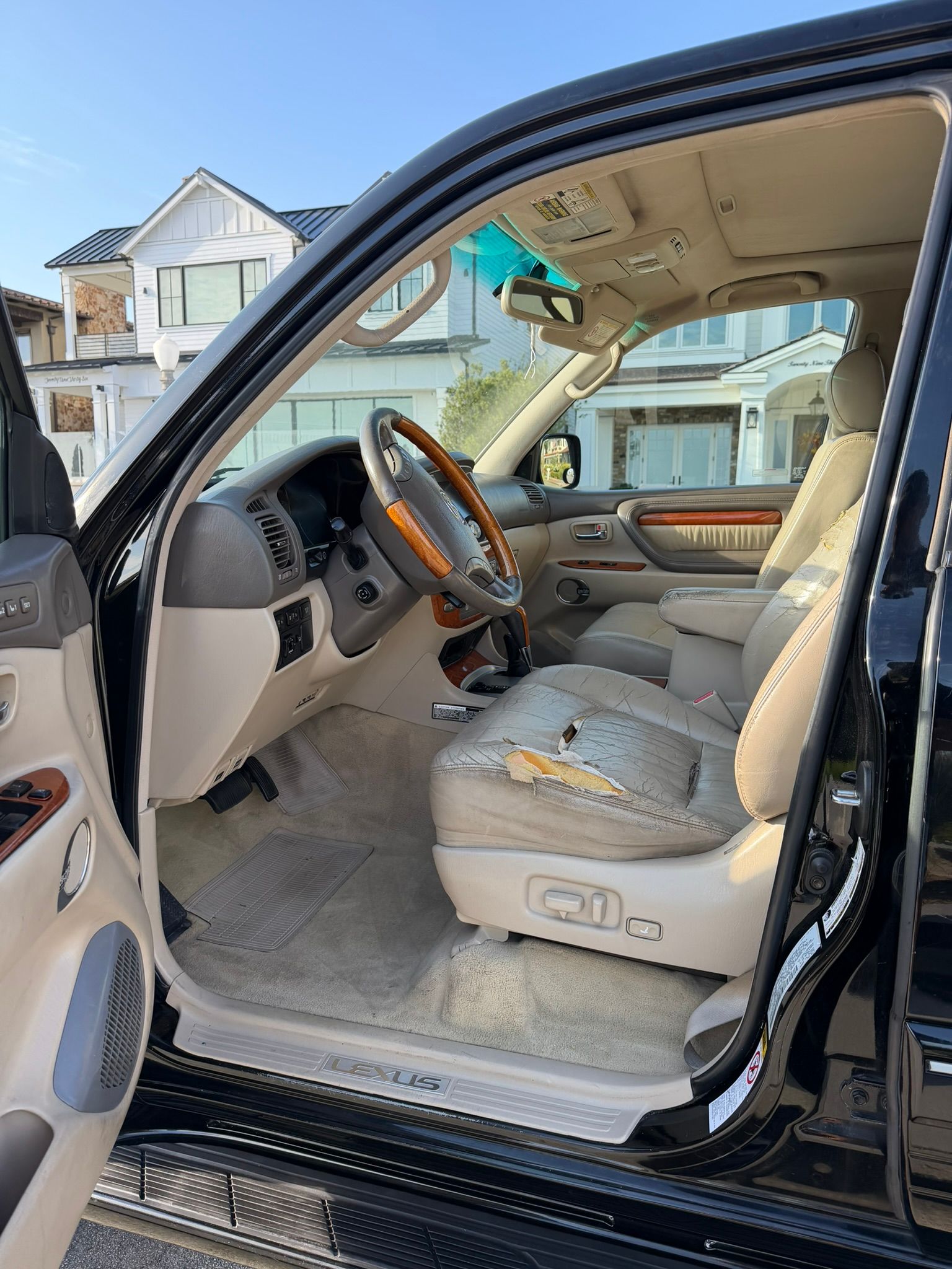 Used 2004 Lexus LX 470 4WD image 9