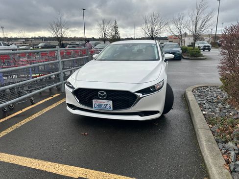 Used 2019 MAZDA MAZDA3 Sedan image 1