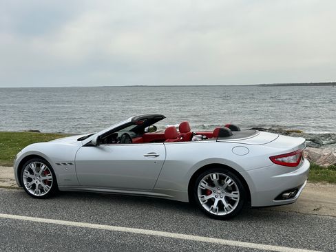 Used 2013 Maserati GranTurismo Convertible image 5