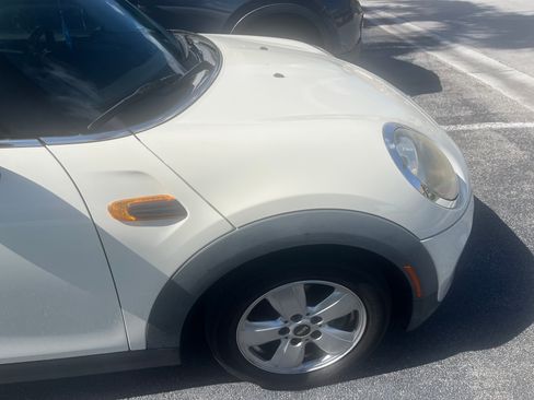 Used 2015 MINI Cooper 2-Door Hardtop image 25