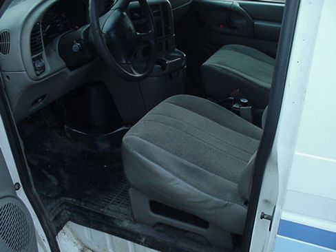 Used 2005 Chevrolet Astro image 13