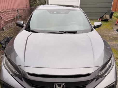 Used 2018 Honda Civic Sport Touring image 2
