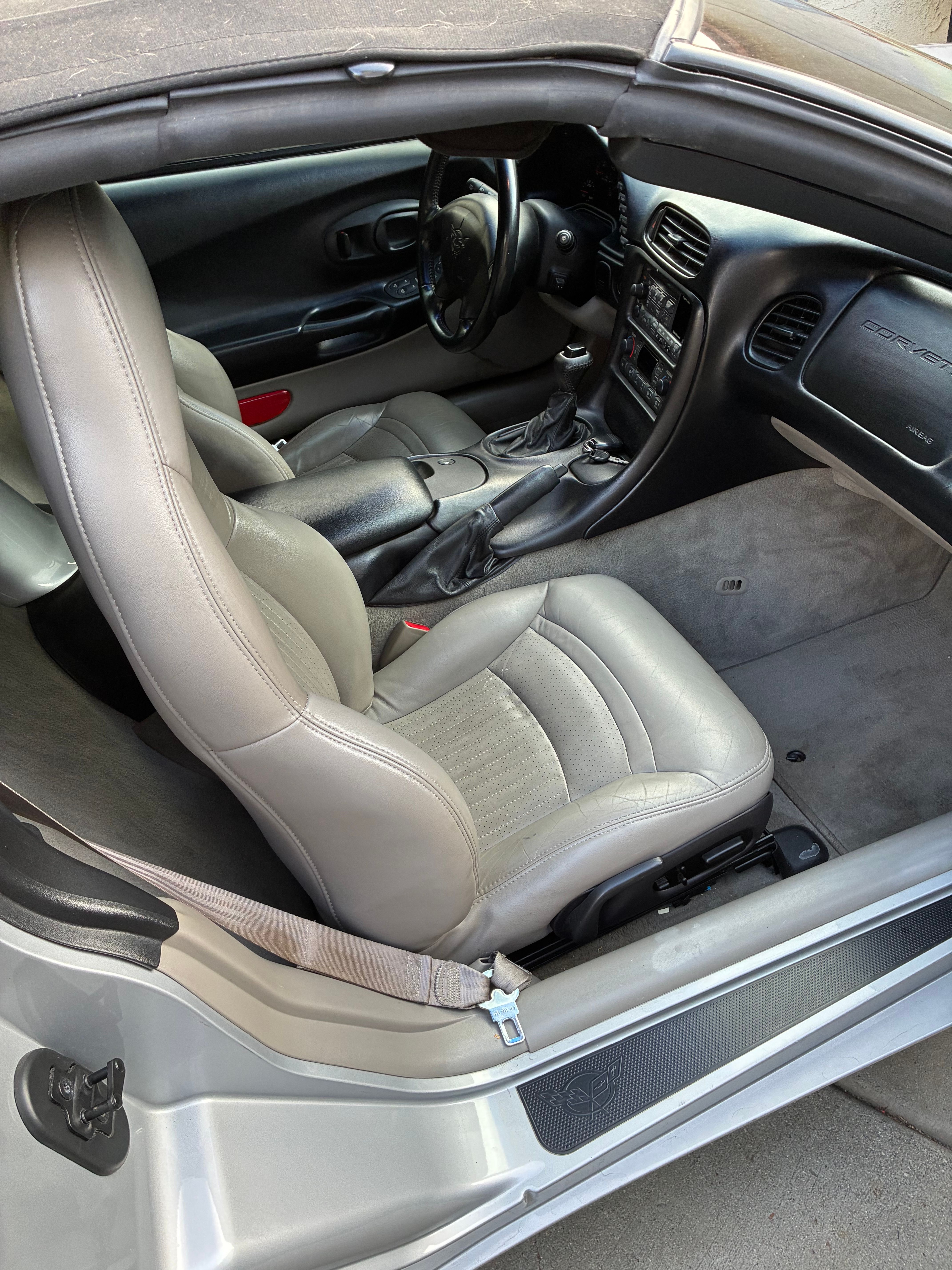 Used 1999 Chevrolet Corvette Convertible w/ Memory Pkg RWD image 6