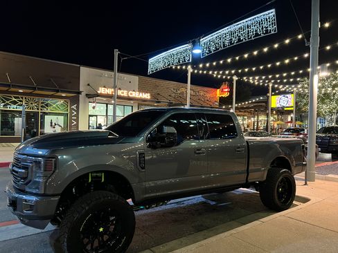 Used 2022 Ford F250 Limited image 8