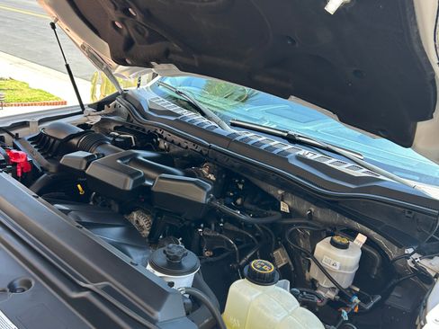 Used 2019 Ford F250 Lariat w/ Lariat Value Package image 13