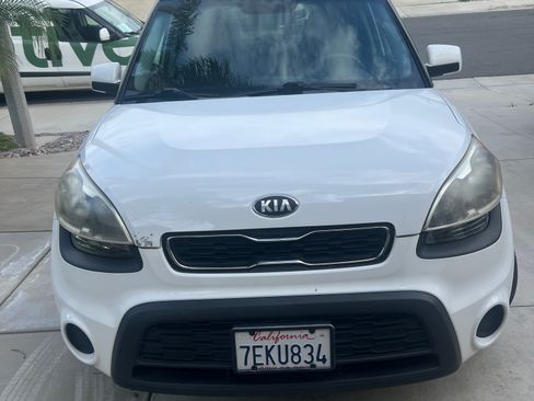 Used 2013 Kia Soul EV image 2