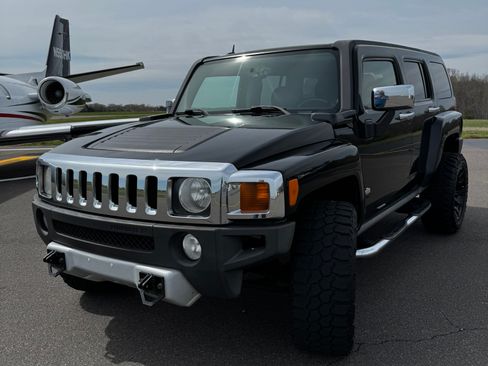 Used 2008 HUMMER H3 Luxury image 1
