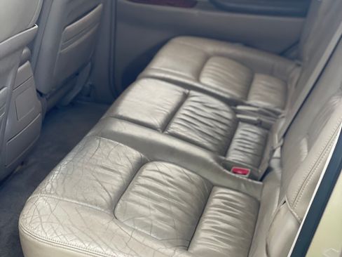 Used 2000 Lexus LX 470 4WD image 13