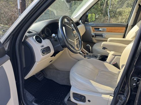 Used 2013 Land Rover LR4 HSE image 4