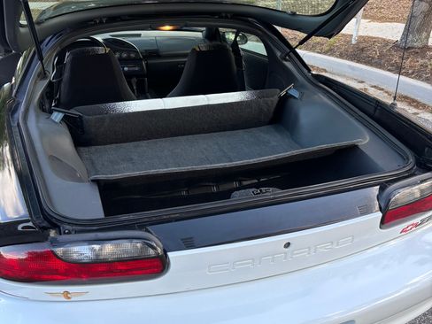 Used 1993 Chevrolet Camaro Z28 RWD image 13