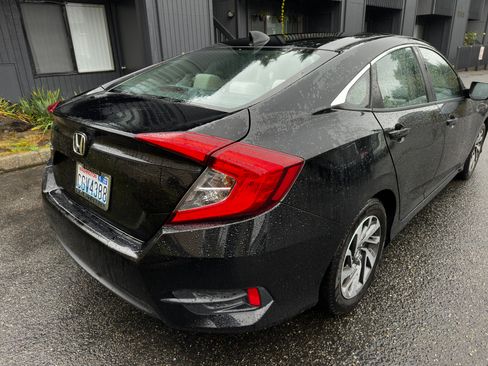 Used 2017 Honda Civic EX image 16