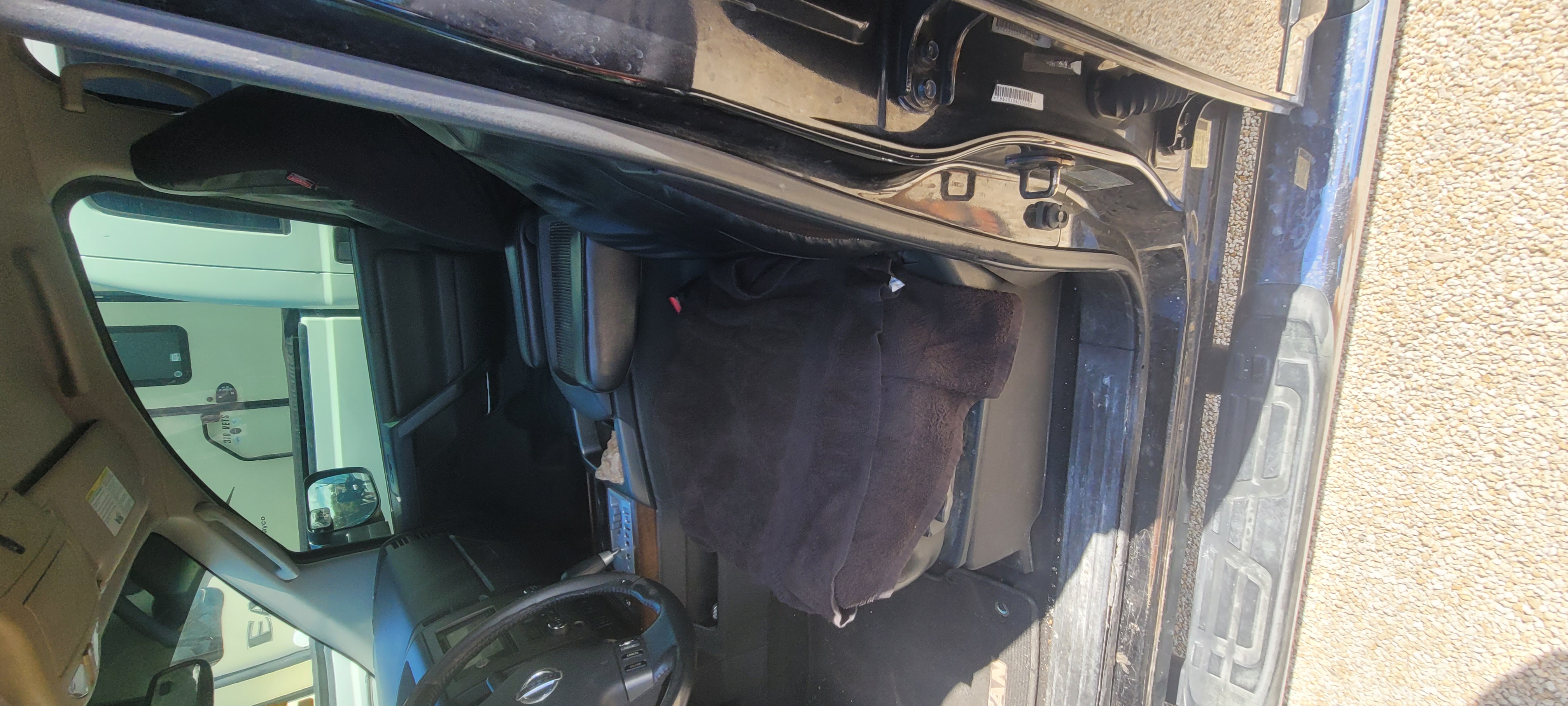 Used 2011 Nissan Titan SL w/ Heavy Metal Edition Pkg RWD image 9