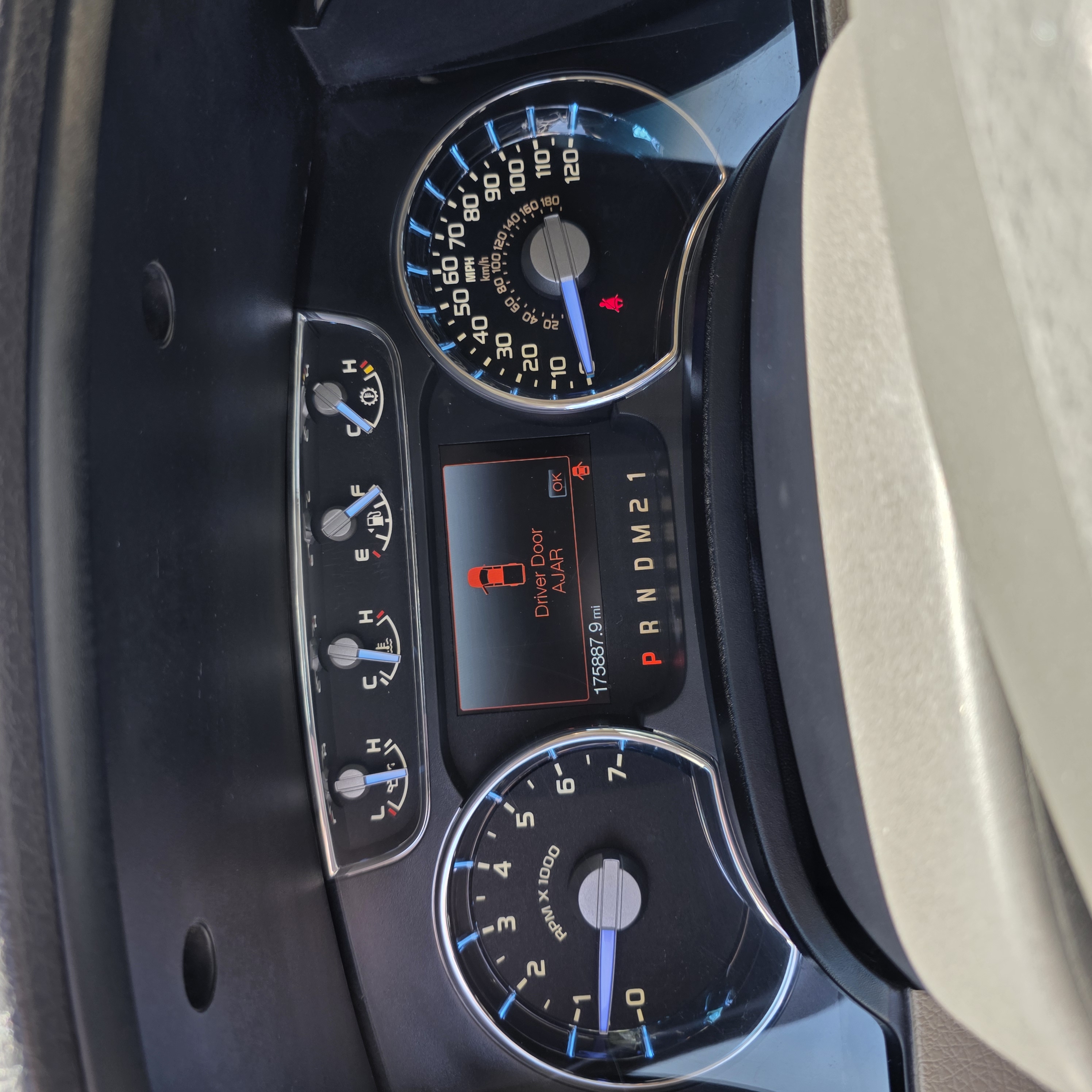 Used 2011 Ford F150 Lariat AWD/4WD image 27
