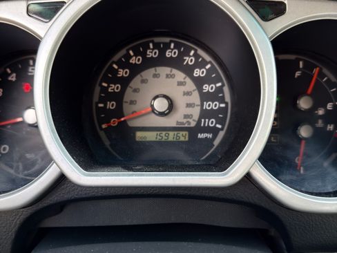 Used 2005 Toyota 4Runner Sport AWD/4WD image 19