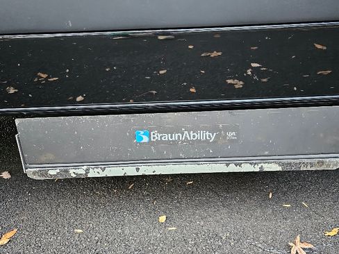 Used 2022 Mercedes-Benz Sprinter 2500 image 6