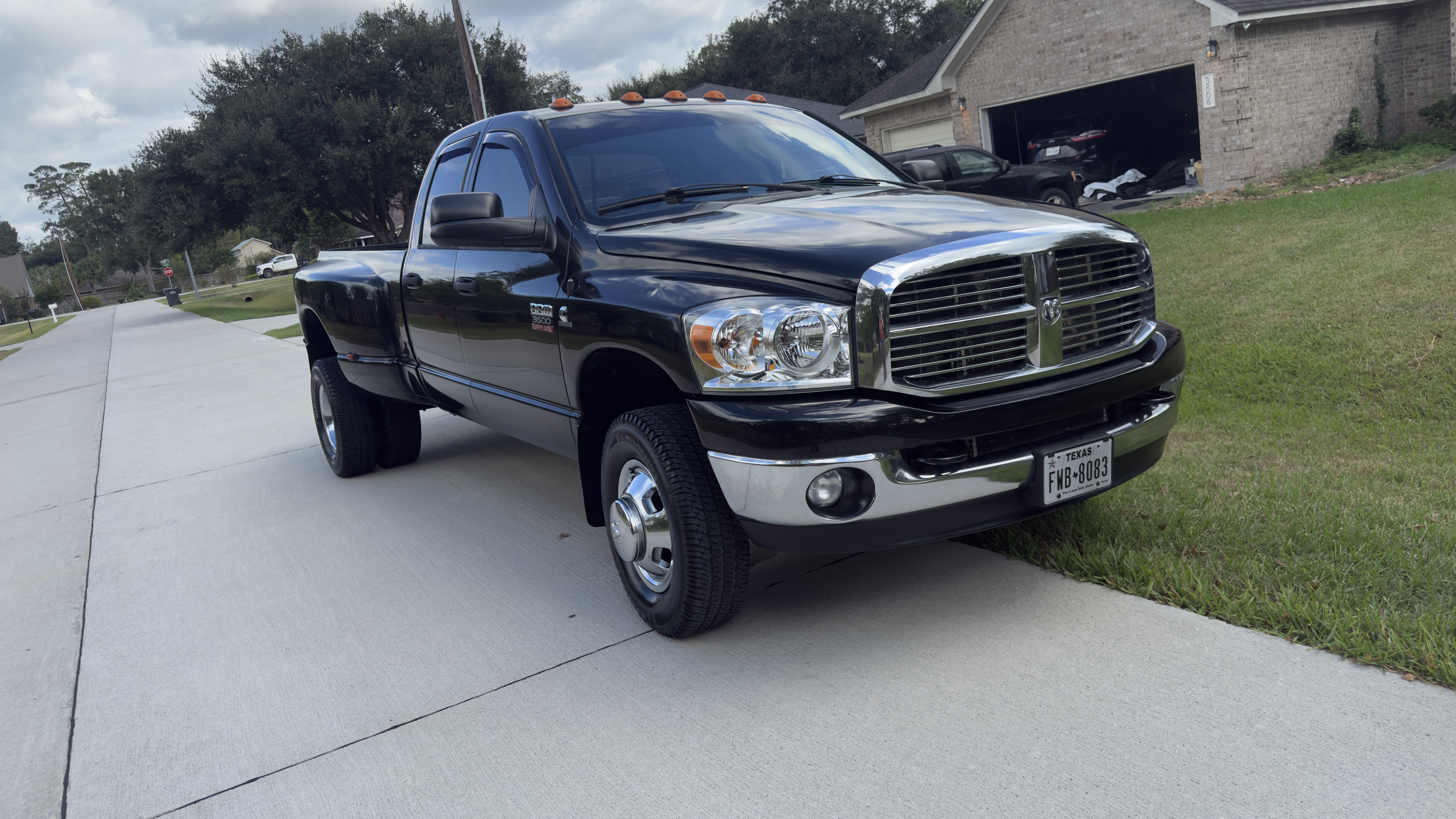Used 2008 Dodge Ram 3500 Truck SLT w/ Popular Equipment Group AWD/4WD image 2
