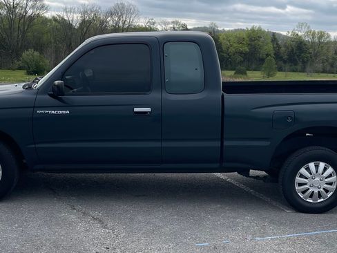 Used 1998 Toyota Tacoma 2WD Xtracab image 6