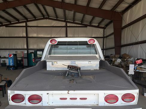 Used 1999 Ford F550 176 WB image 10