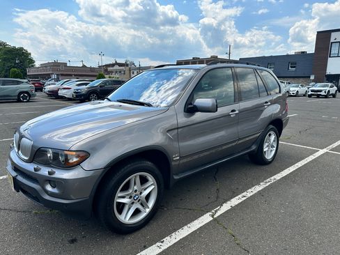 Used 2005 BMW X5 4.4i AWD/4WD image 1