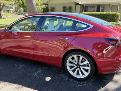 Used 2019 Tesla Model 3 Standard Range Plus